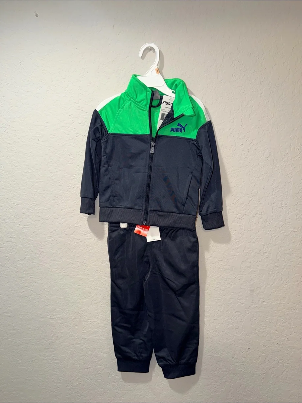 PUMA Boys 2-Piece Tracksuit Jacket & Jogger Pants Navy Green Size 2T NWT